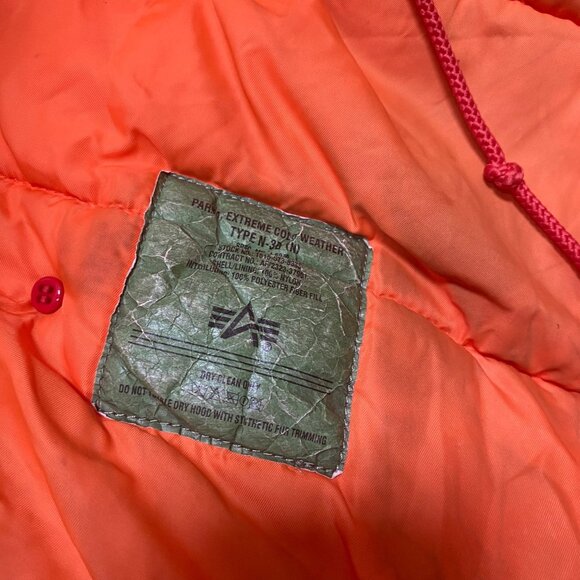 Alpha Industries Women Red Parka Type N-3B Extreme Cold Weather Medium - Picture 6 of 12